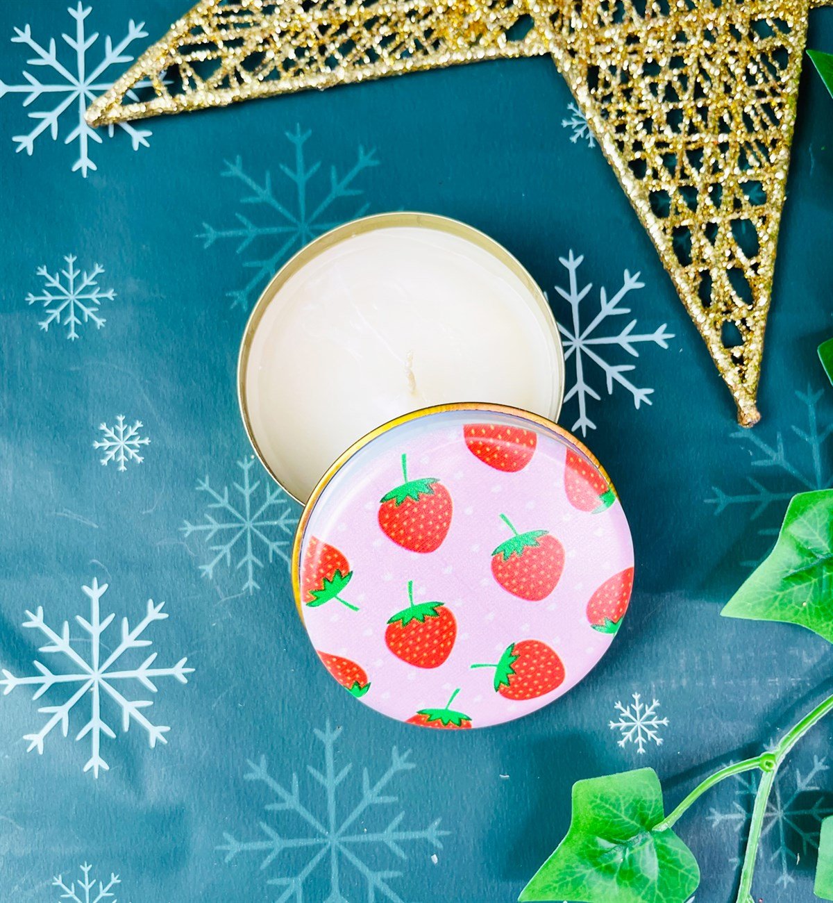 Çilek Tasarımlı Kokulu Teneke MumgiftmodaGmmum0027