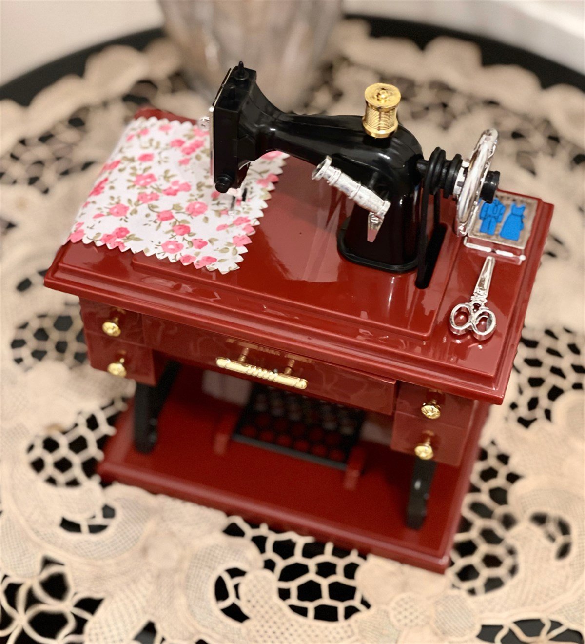 Dikiş Makinesi Tasarımlı Müzik KutusugiftmodaGM-4159