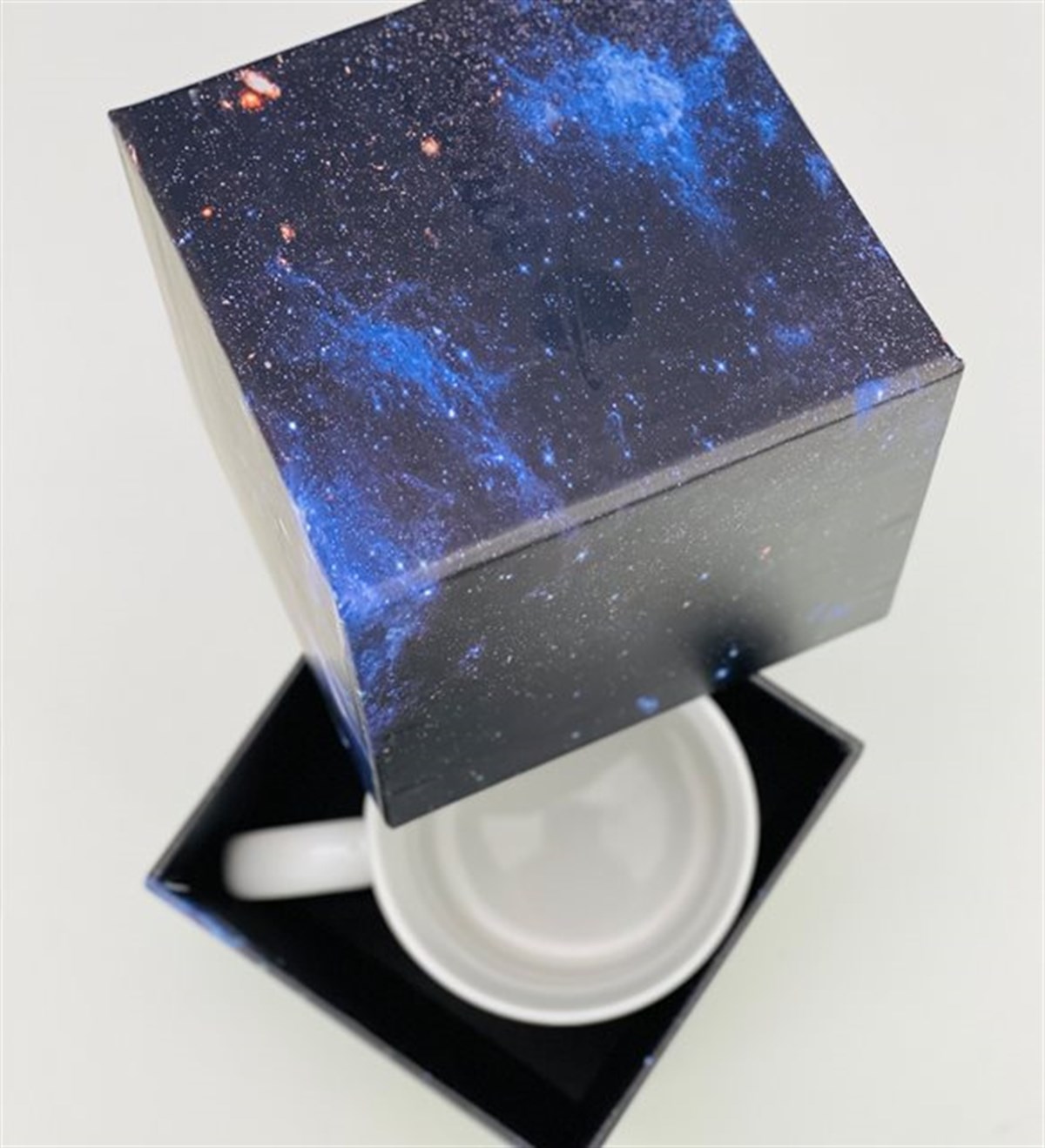 Özel Kutulu  Space Tasarımlı KupaGiftmodaspace-1-kutu-kupa