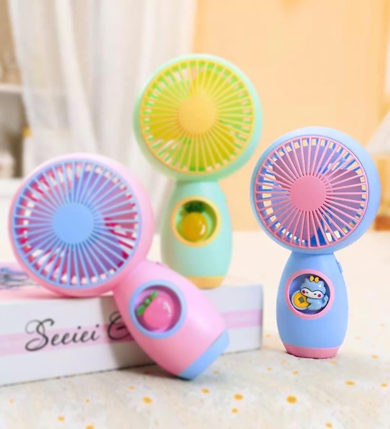 Tek Kademeli Renkli Mini Şarjlı El FanıgiftmodaLp-825	