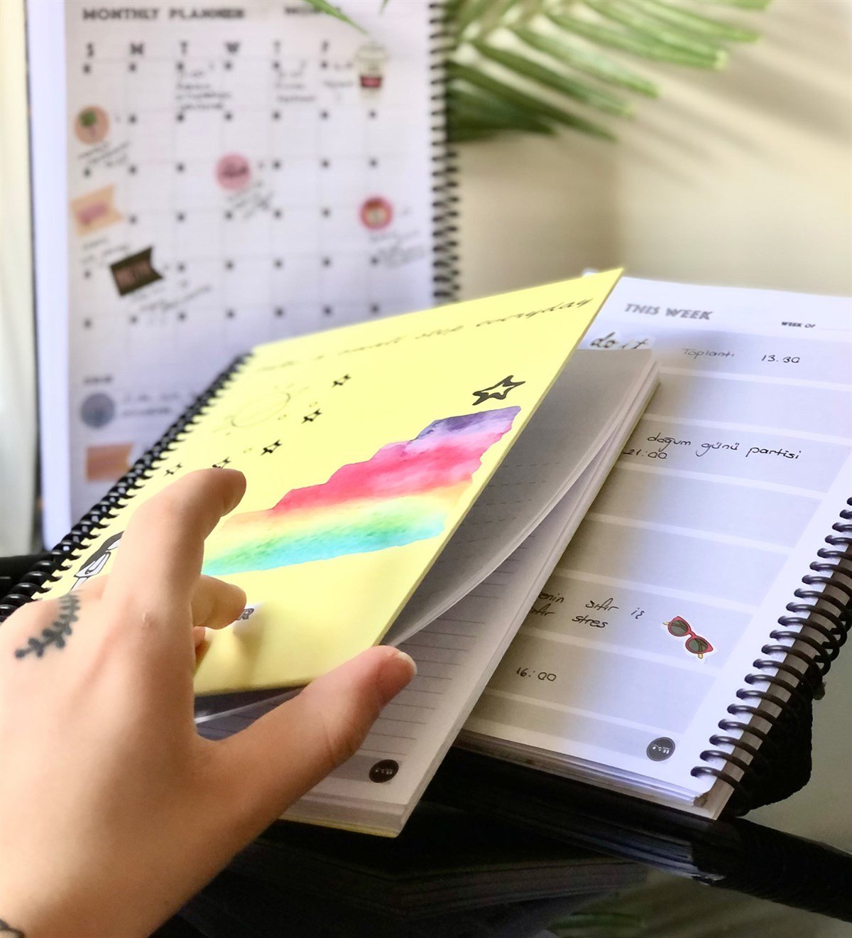 Satürnlü Kız Gökkuşağı Tarihsiz Haftalık PlanlayıcıGiftmodaGmp-021