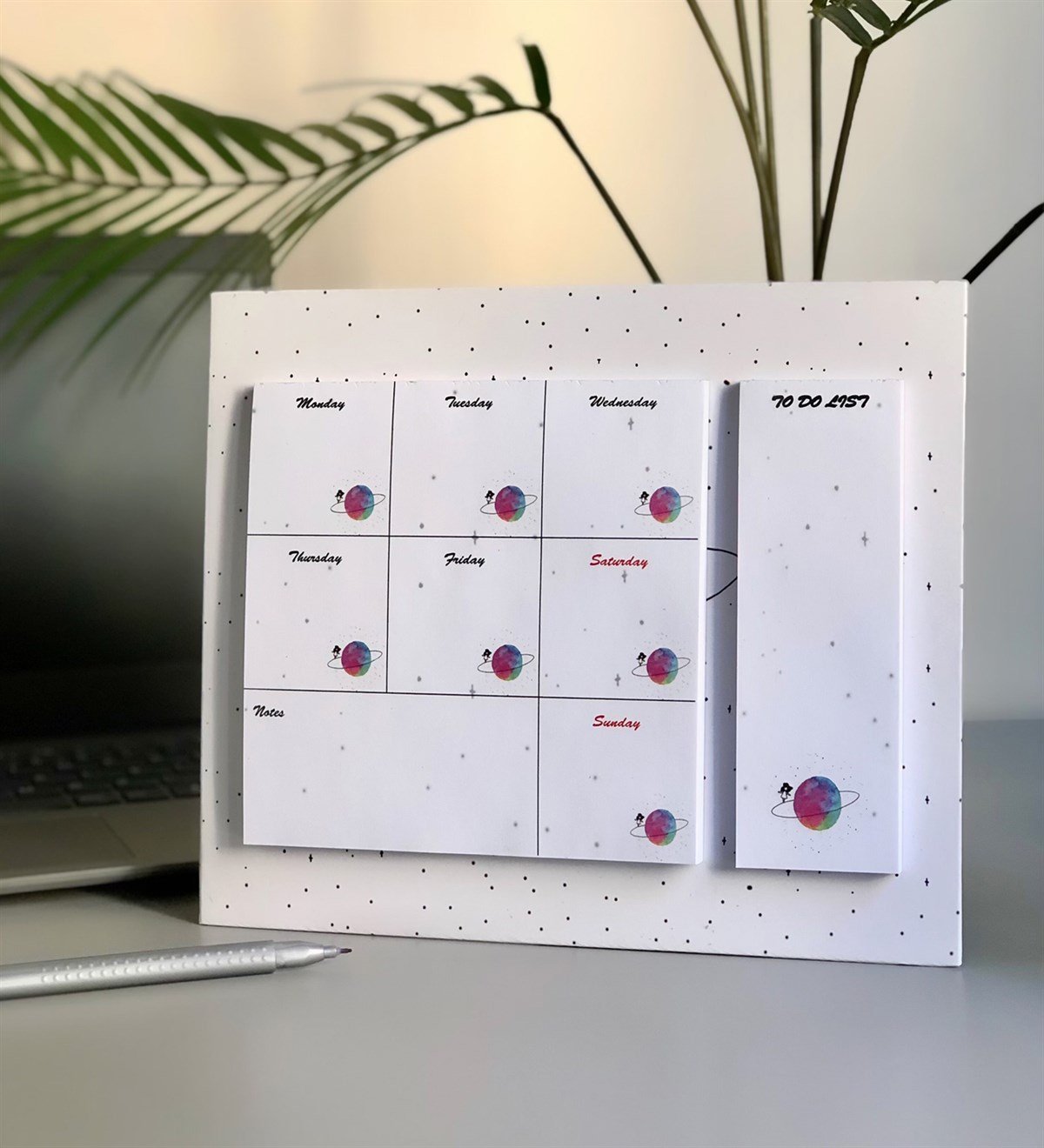Satürünlü Kız Tasarımlı Haftalık PlannerGiftmodaSatürünlü-Kız-Planner