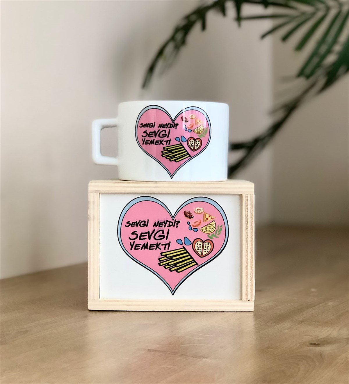 Sevgi Yemekti Tasarımlı Kutulu KupaGiftmodaYemek-Kutulu-Kupa