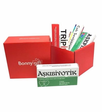 Sevgiliye Özel Aşk Ecza Dolabı