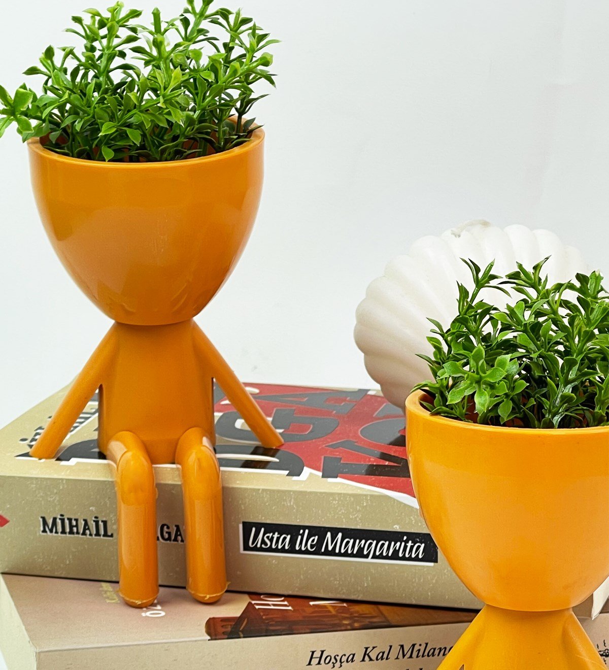 2'li Oturan Figür Saksıda Yapay ÇiçekgiftmodaGmc10002-Oturan