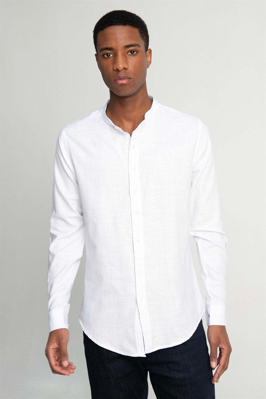 Slim Fit Dar Kalıp Uzun Kol Hakim Yaka Pamuklu Keten Efekt Gömlek