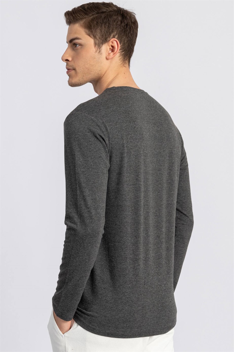 LONG SLV PLAIN V-NECK   T-SHIRT 90/1 SLIM FIT T-SHIRT