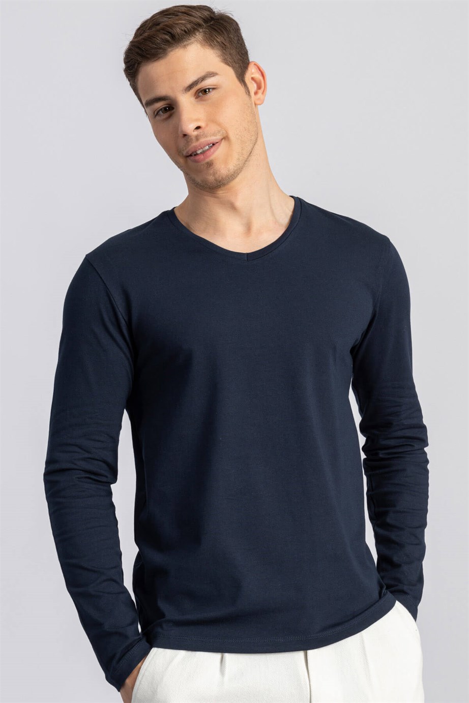 LONG SLV PLAIN V-NECK   T-SHIRT 90/1 SLIM FIT T-SHIRT