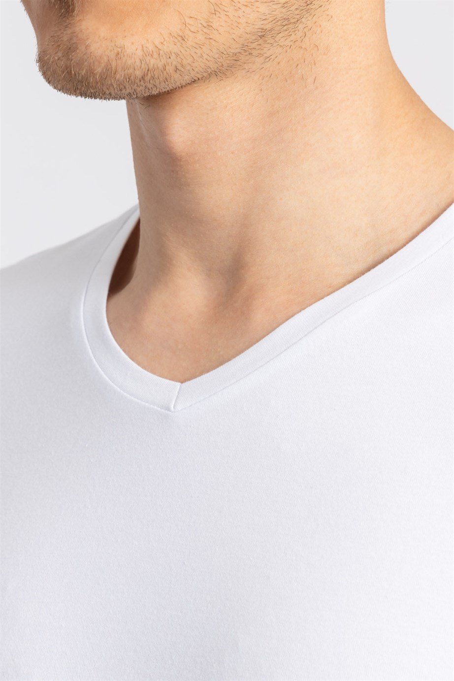 LONG SLV PLAIN V-NECK   T-SHIRT 90/1 SLIM FIT T-SHIRT