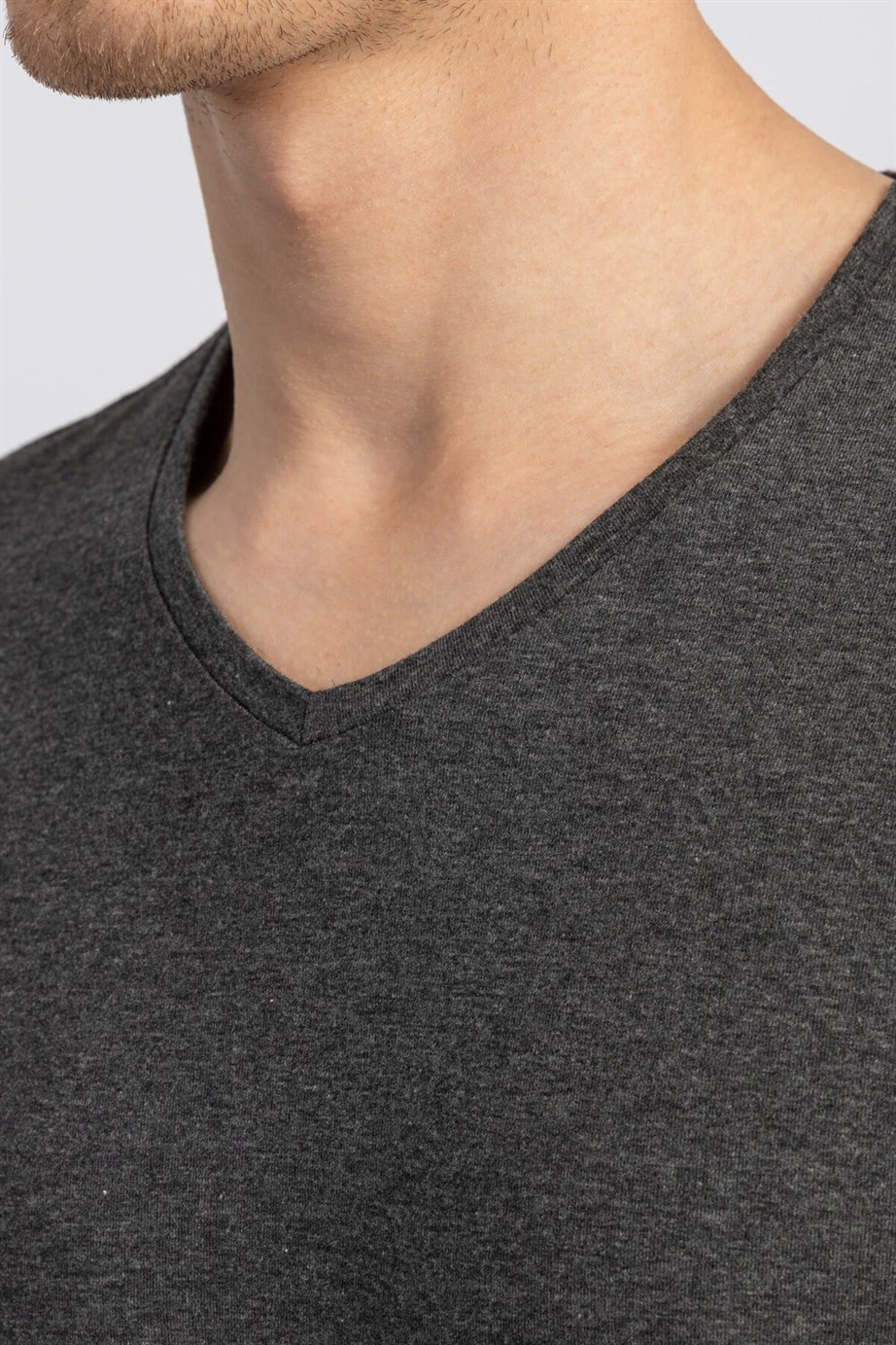 LONG SLV PLAIN V-NECK   T-SHIRT 90/1 SLIM FIT T-SHIRT