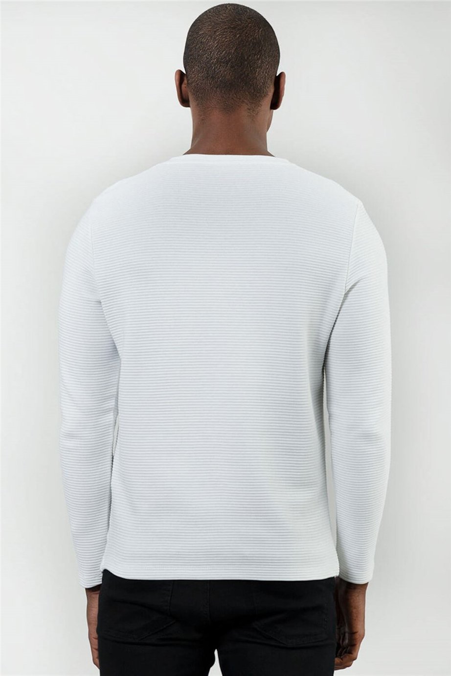 Slim Fit Dar Kesim Bisiklet Yaka Armürlü Erkek Sweatshirt