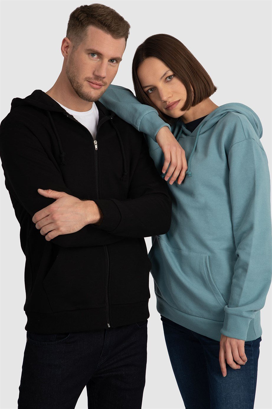 Fermuarlı Kapüşonlu Sweatshirt