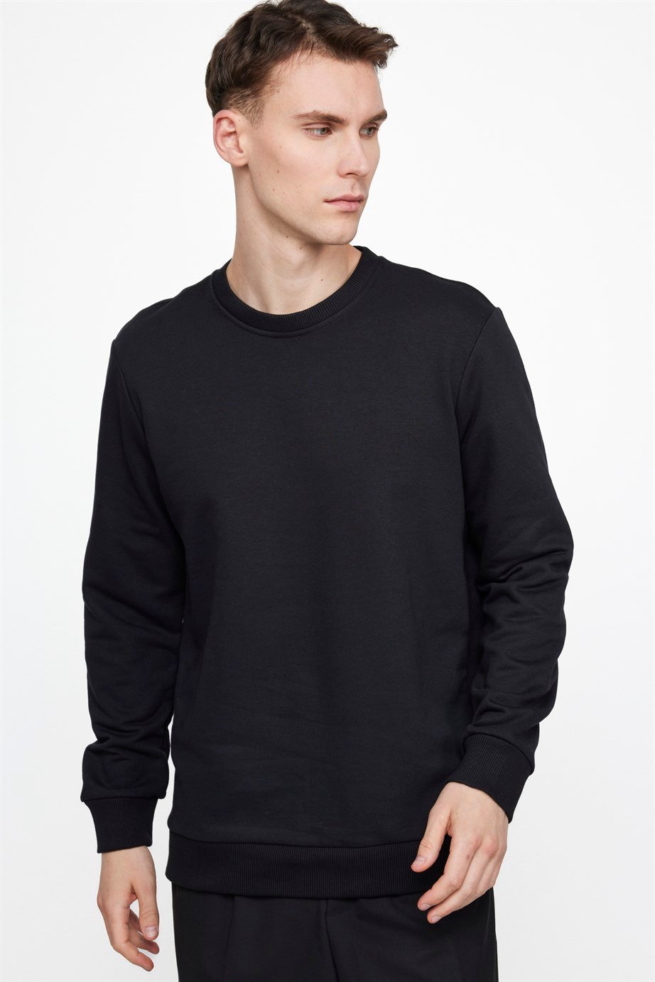 Bisiklet Yaka Basıc Unisex Siyah Sweatshirt