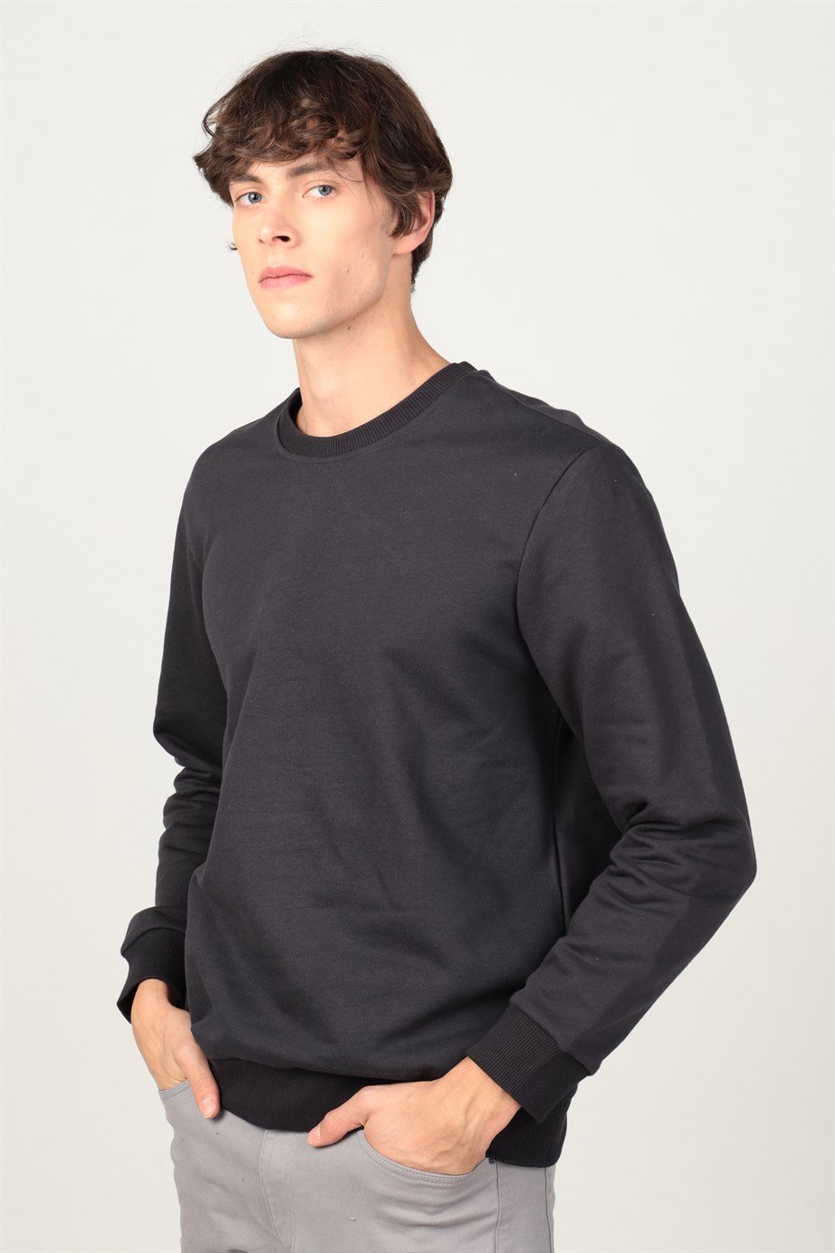 Bisiklet Yaka Basıc Unisex Sweatshirt