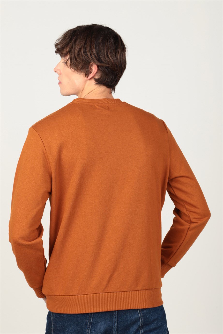 Bisiklet Yaka Basıc Unisex Sweatshirt