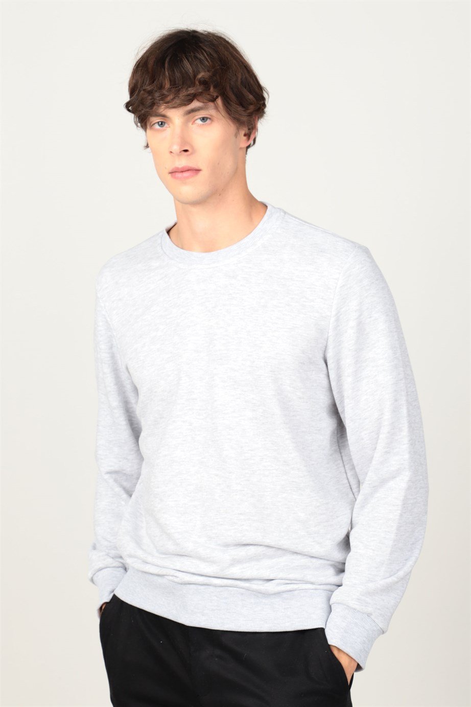 Bisiklet Yaka Basıc Unisex Sweatshirt