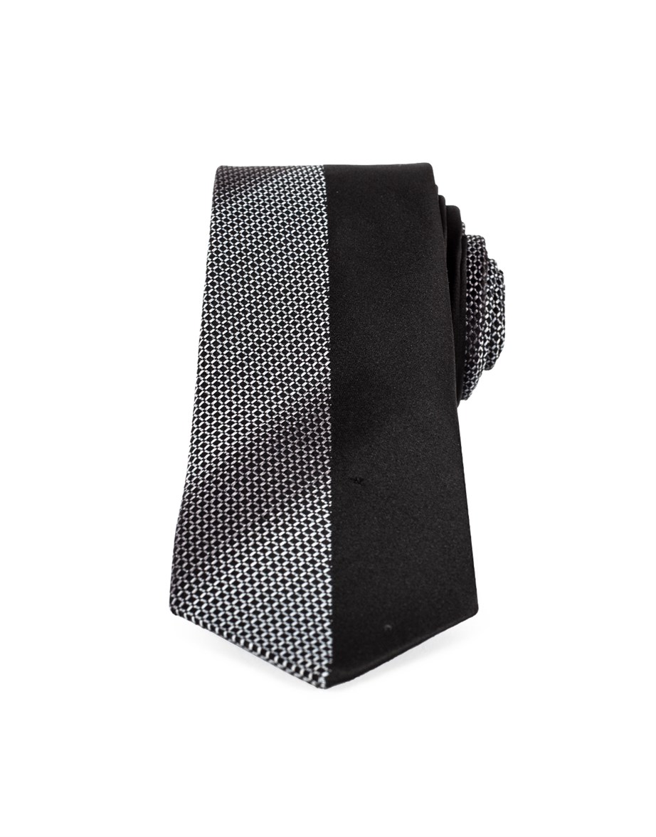 TIE MOTIF PANEL-   KRAVAT TIE