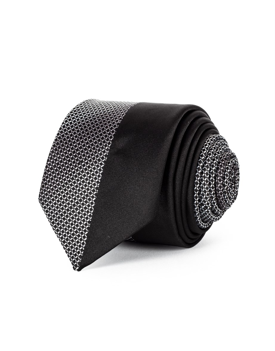 TIE MOTIF PANEL-   KRAVAT TIE