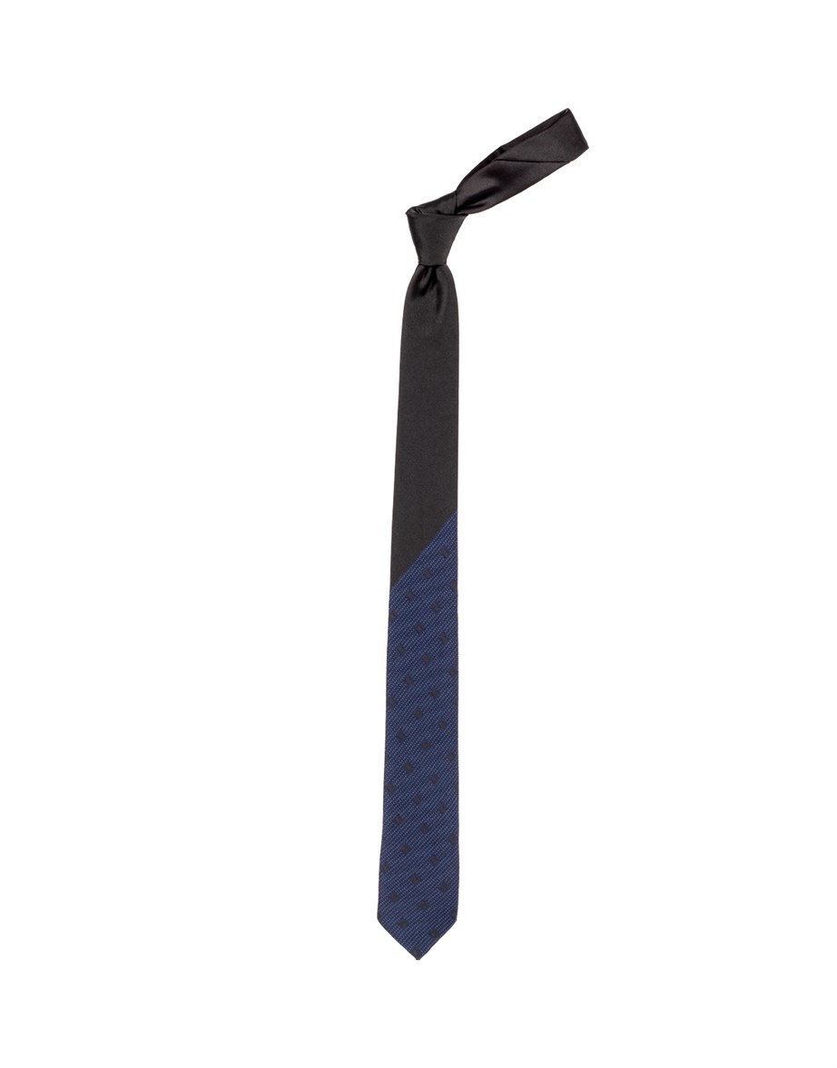 TIE MOTIF PANEL-   KRAVAT TIE