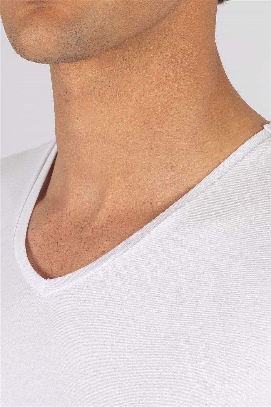 Slim Fit Dar Kesim V Yaka Düz Basıc Kısa Kol T-Shirt