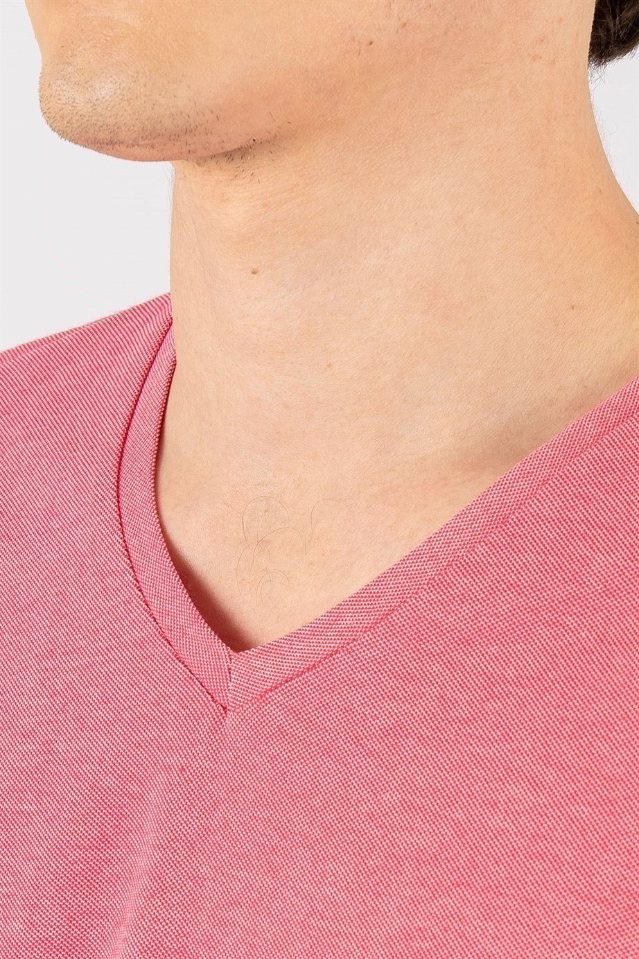 Slim Fit Dar Kesim V Yaka Oxford Erkek T-Shirt