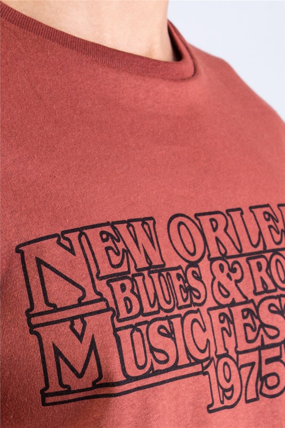 Slim Fit Dar Kesim Bisiklet Yaka Baskılı Erkek T-Shirt