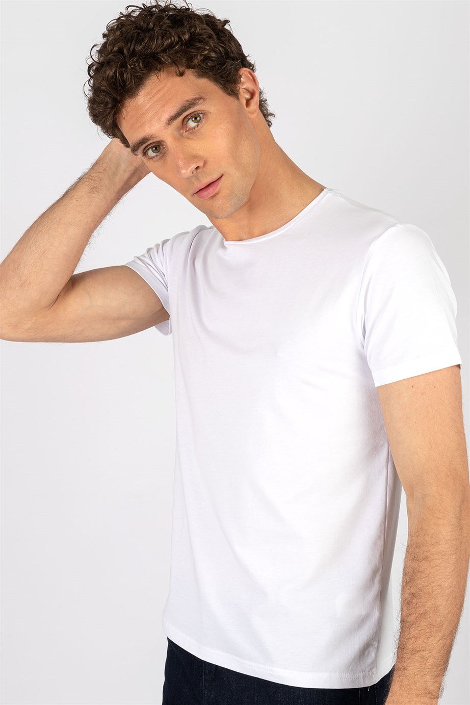 Slim Fit Dar Kesim Bisiklet Yaka Düz Basıc Kısa Kol T-Shirt