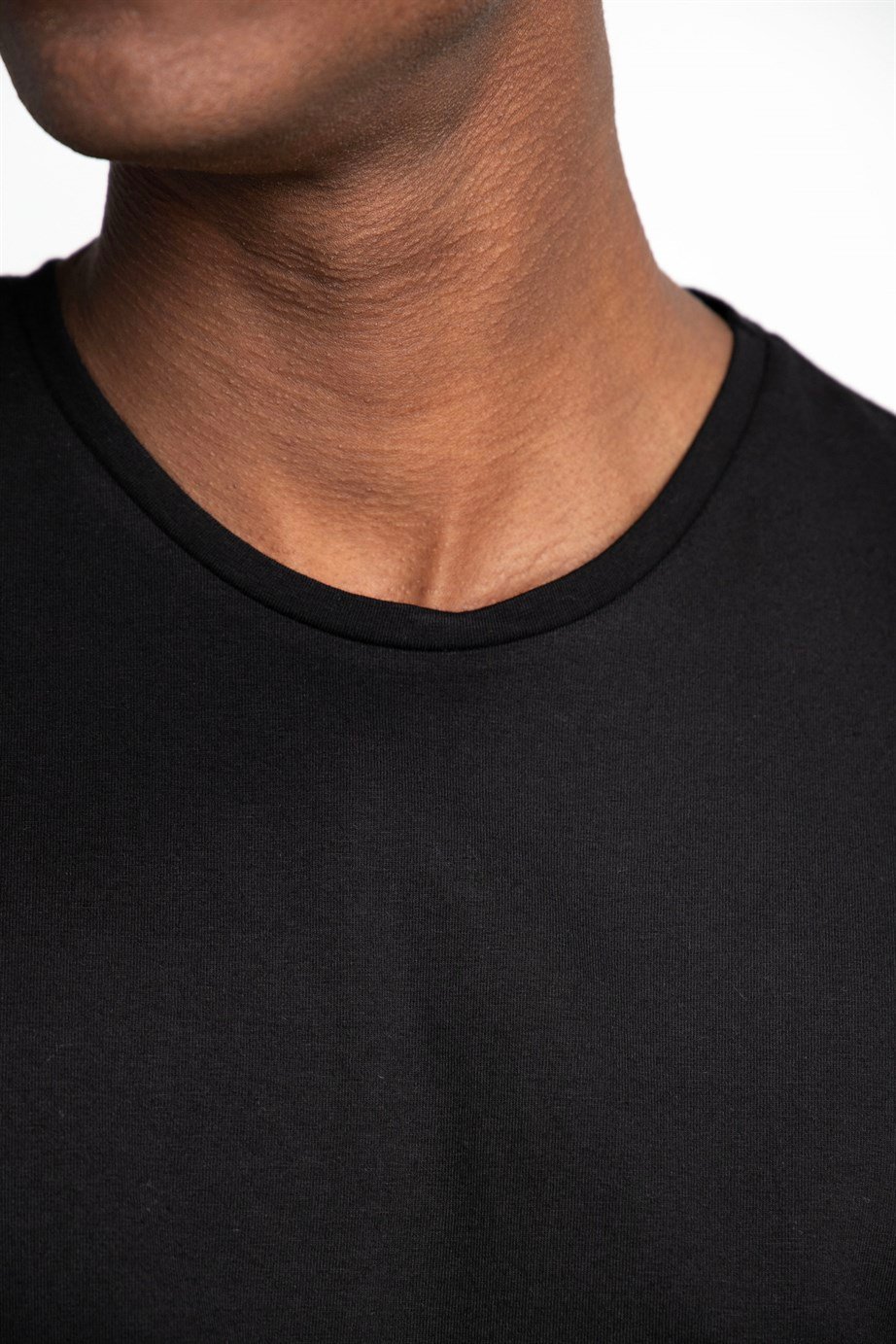 Slim Fit Bisiklet Yaka Düz Basıc Kısa Kol T-Shirt