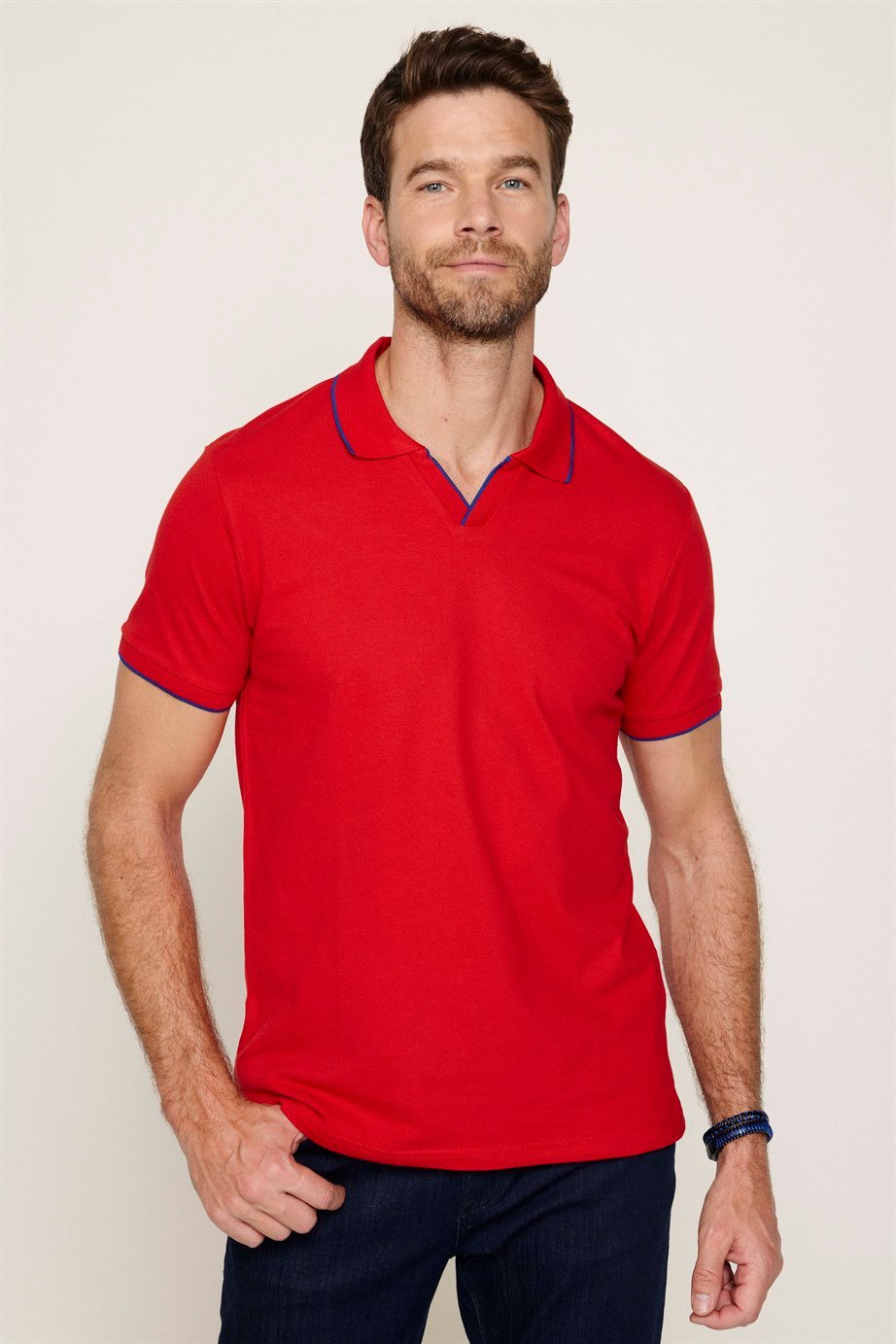 Erkek Polo V Yaka Slim Fit Düğmesiz Pamuk Pike Kırmızı Tişört