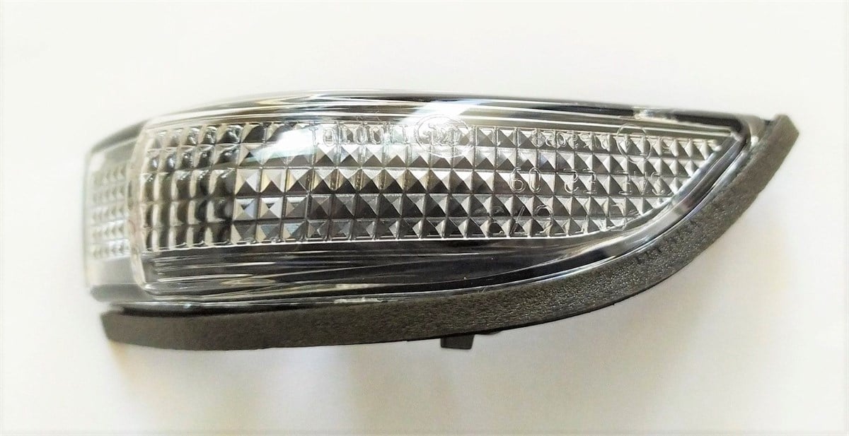 Sinyal Toyota Auris 2013-Sol