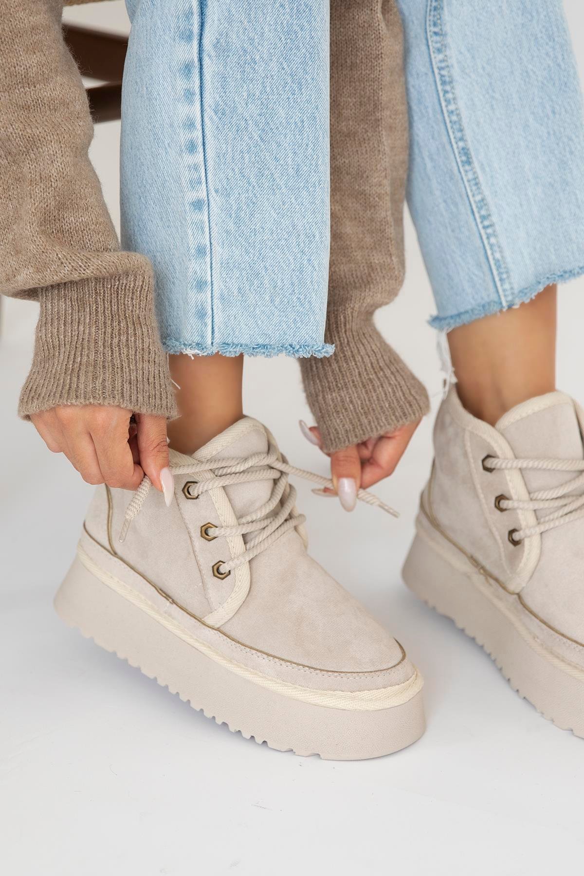 Ansel  Kadın  İçi Tüylü Kalın Taban  Süet  Bot Bej