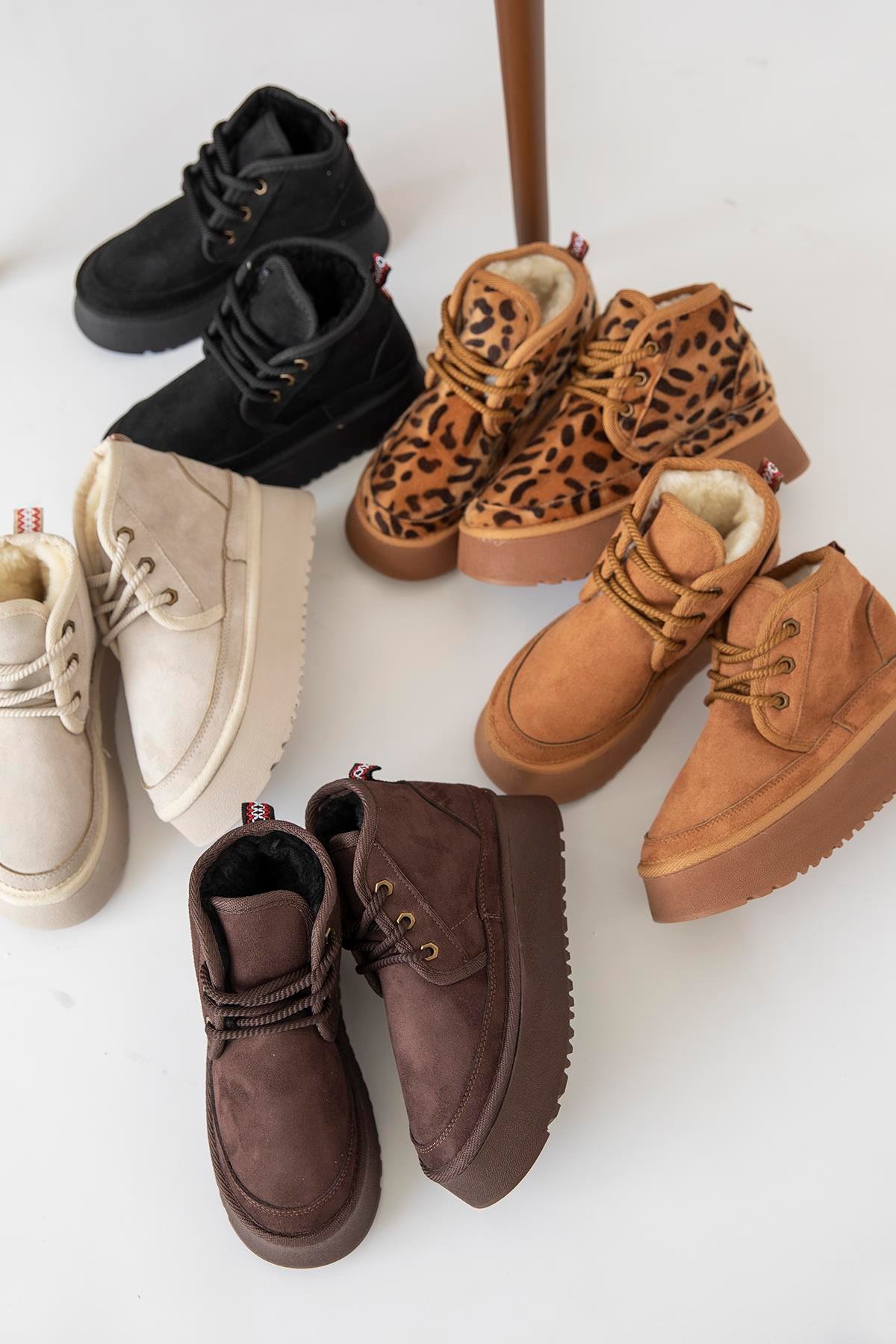 Ansel  Kadın  İçi Tüylü Kalın Taban  Süet  Bot Bej