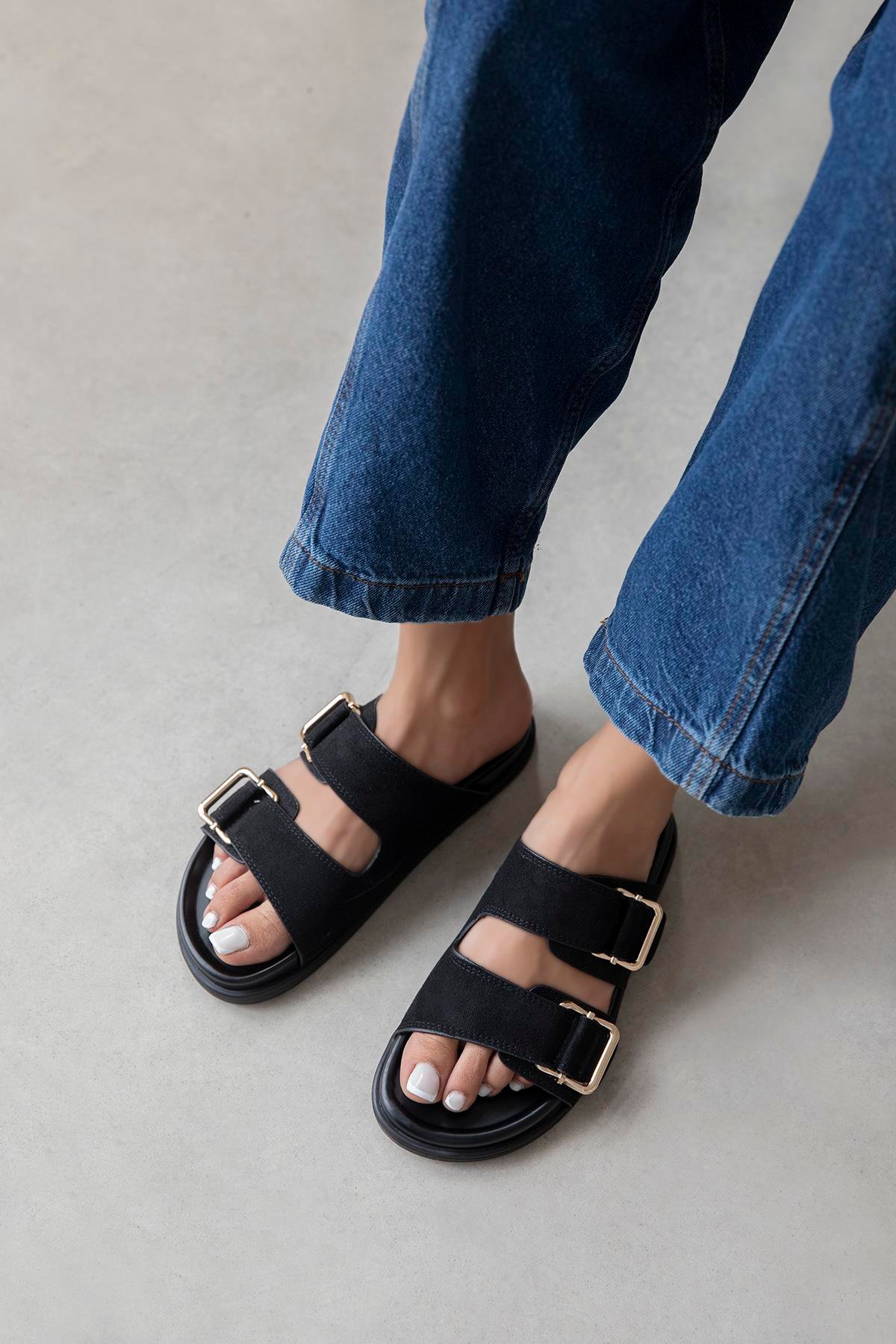 Axel Kadın Toka Detay Günlük Konfor Süet Terlik Siyah