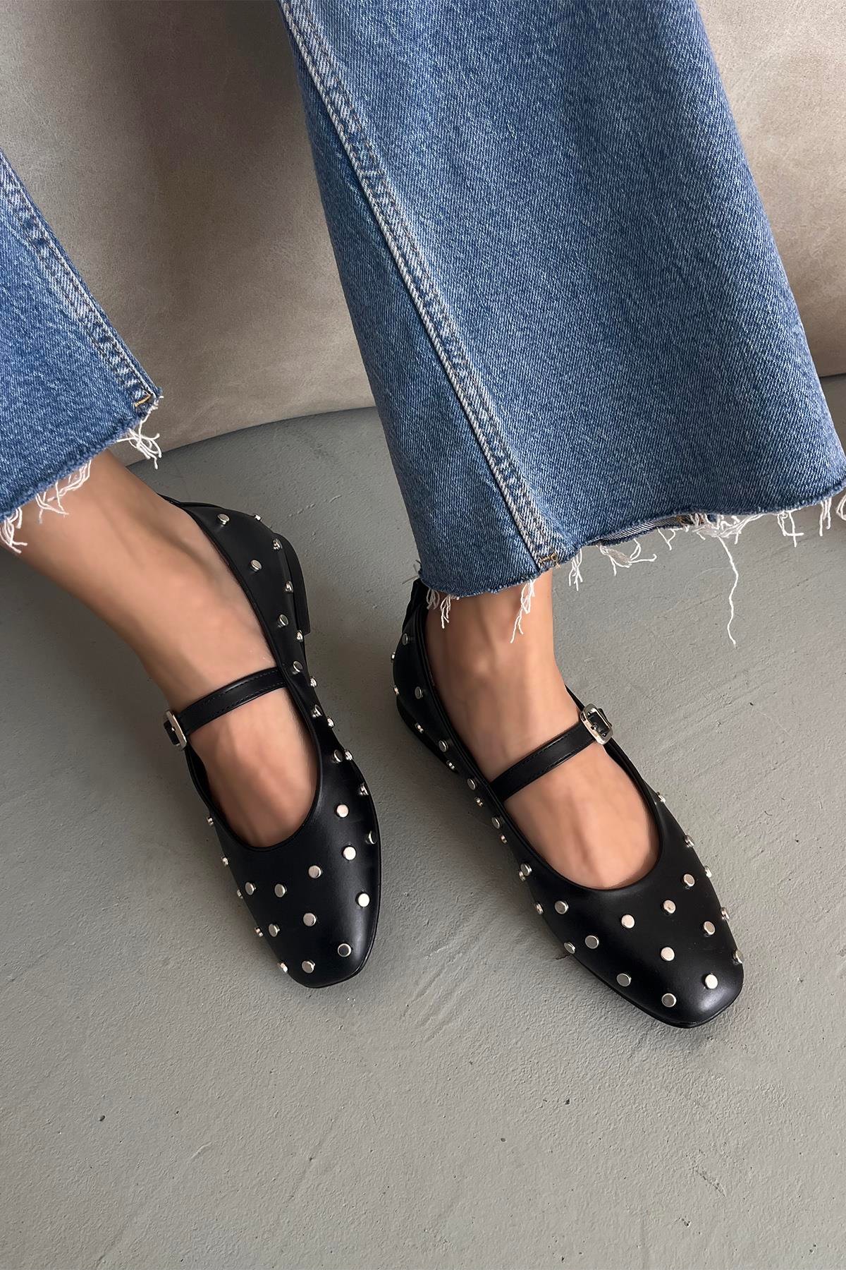 Azure Kadın  Drop  Detay  Deri  Babet Siyah