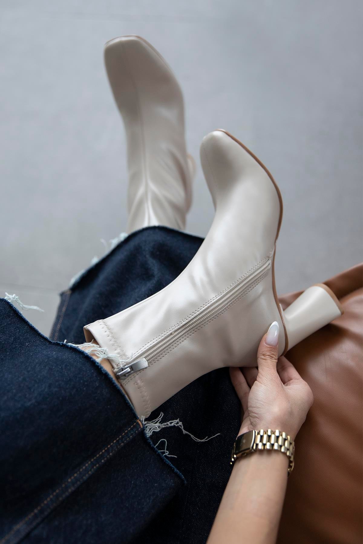 Beck  Kadın  Küt Kalıp Streç Deri Bot Bej