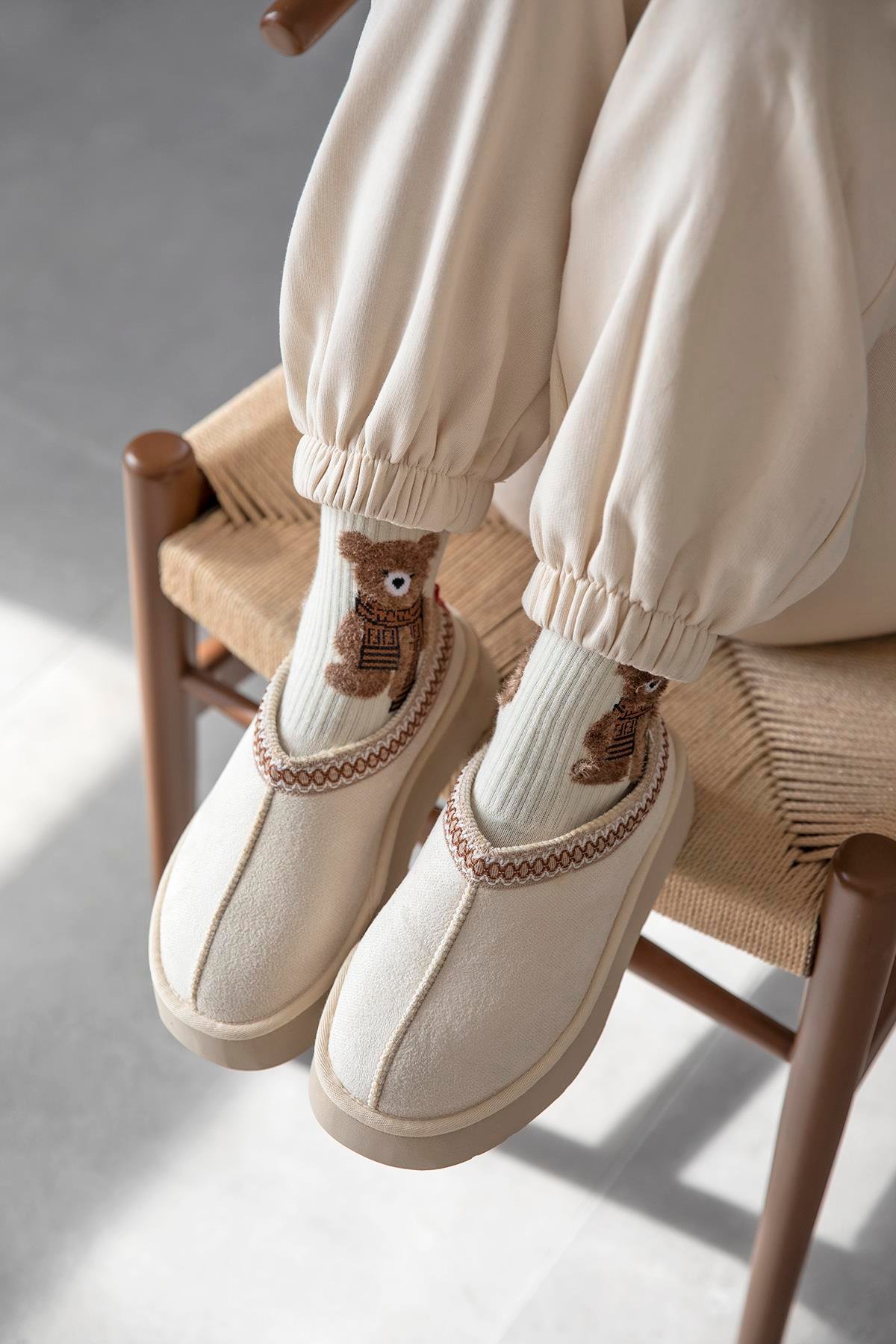 Belis Kadın Düz Taban Ev Terliği Bej