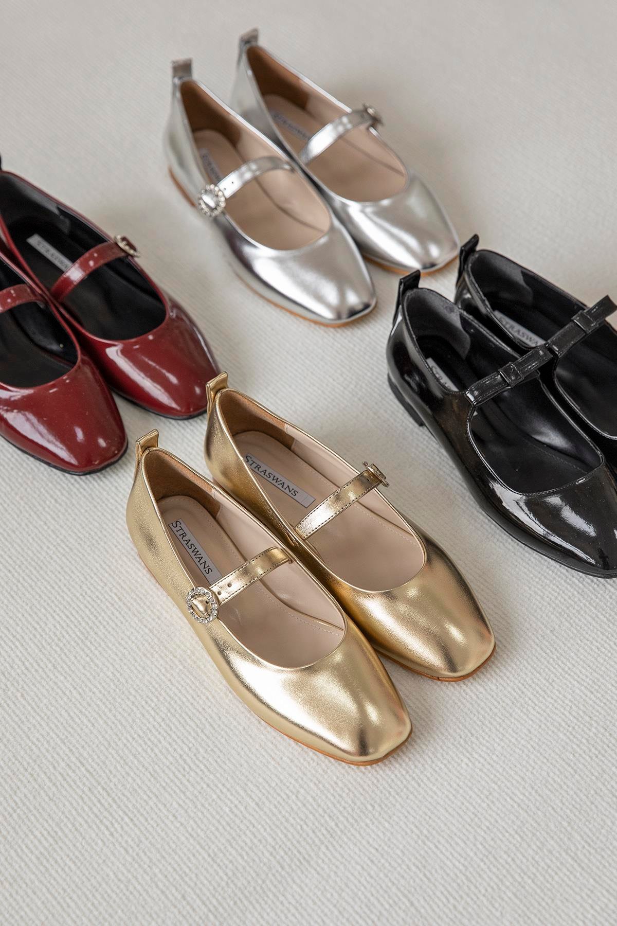 Berny  Kadın  Kemer  Detay  Deri  Babet Altın