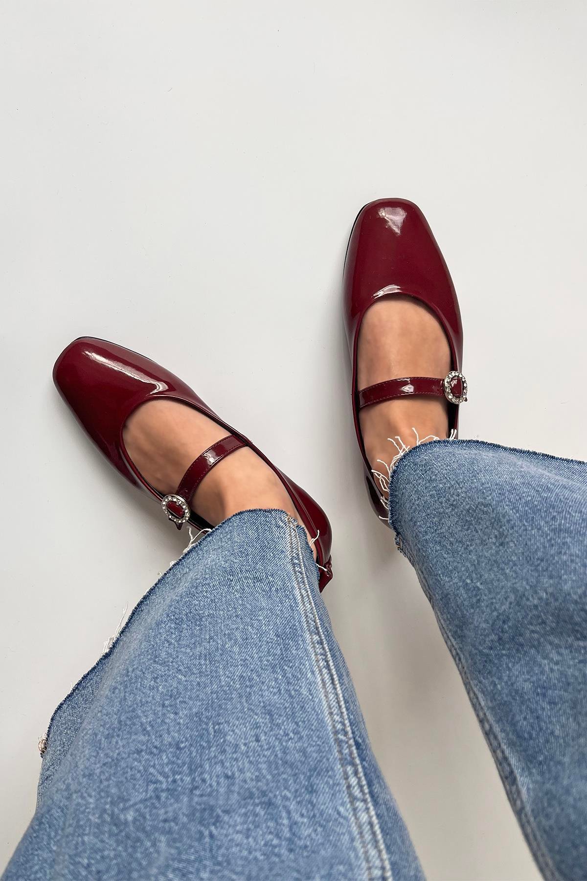 Berny  Kadın  Kemer  Detay  Rugan  Babet Bordo