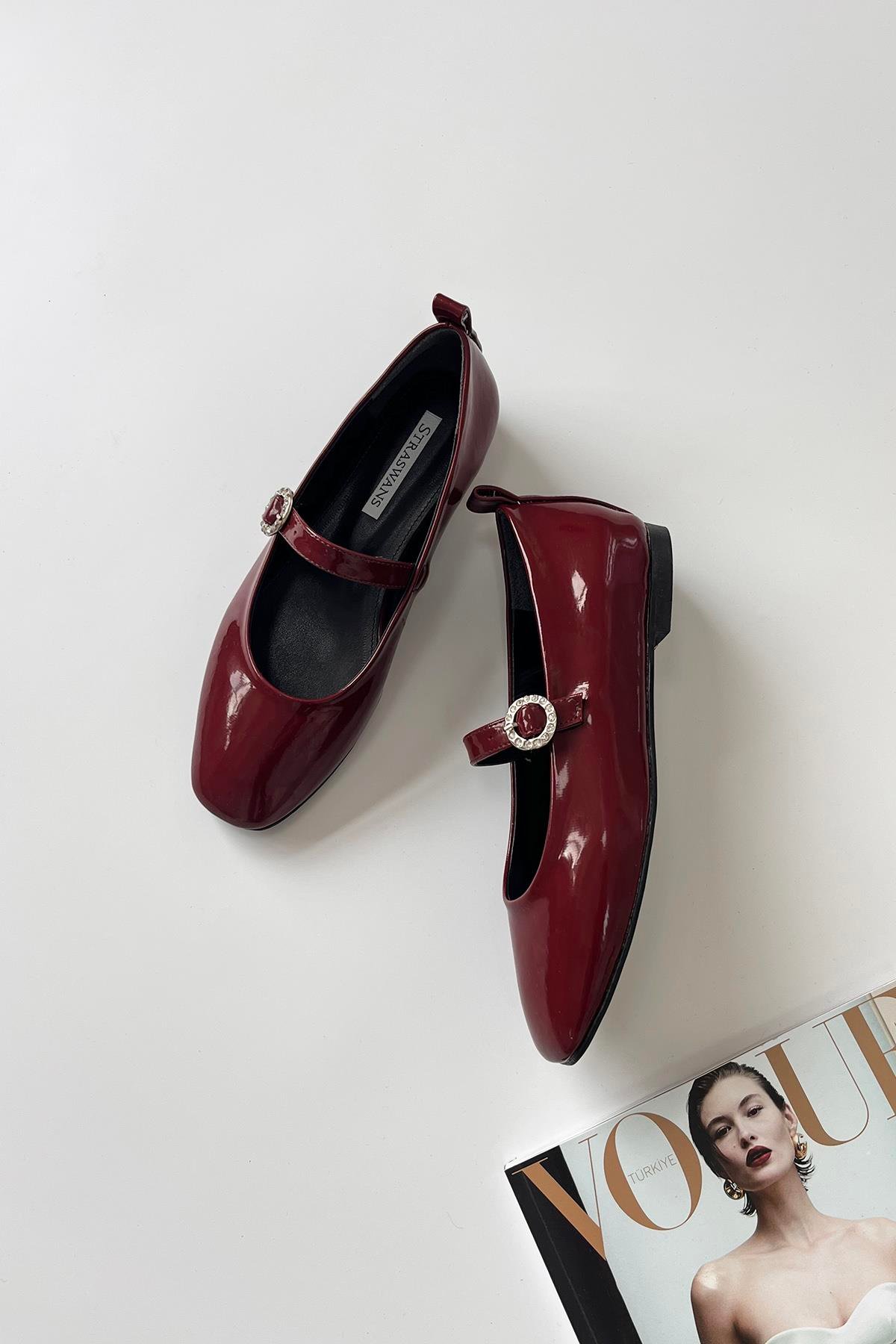 Berny  Kadın  Kemer  Detay  Rugan  Babet Bordo