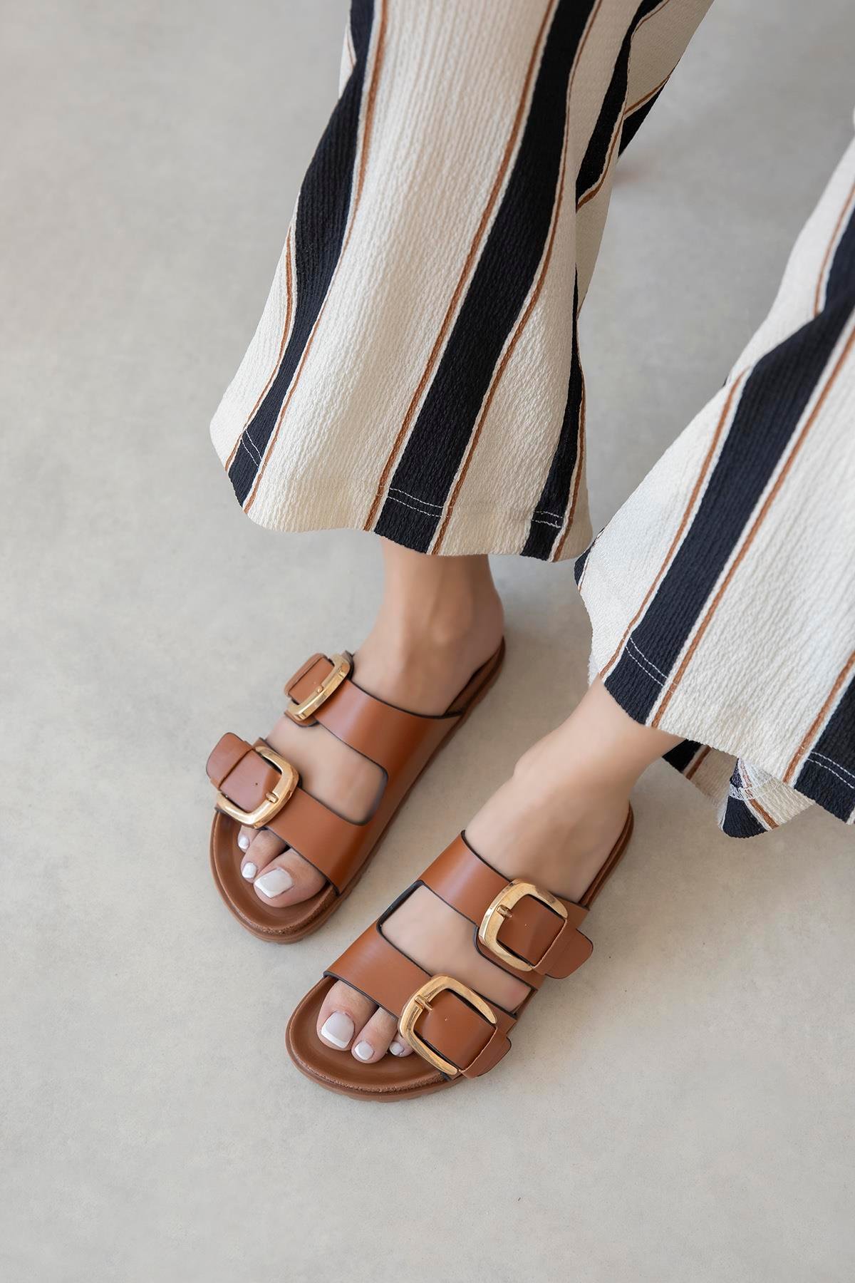 Bonita Kadın Toka Detay Günlük Konfor Terlik Taba