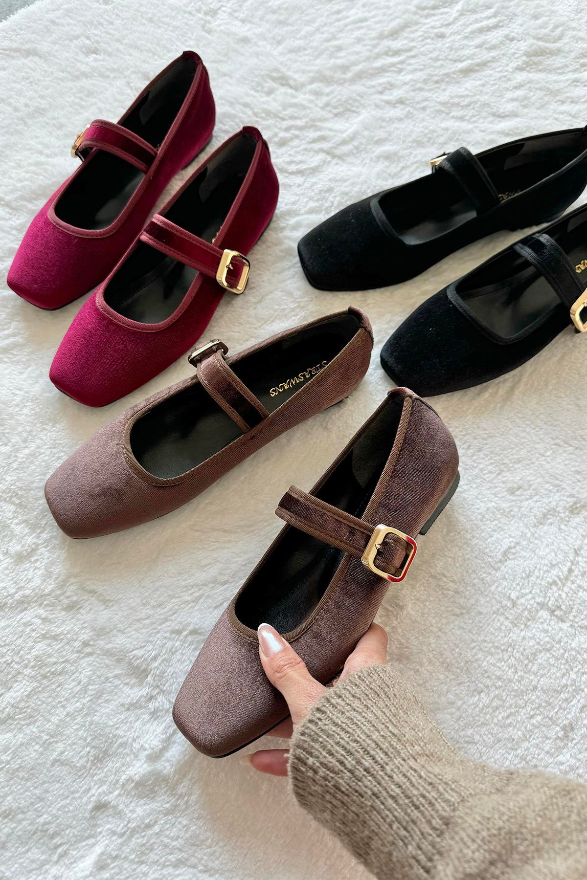 Carlisa Kadın  Kemer  Detay  Kadife   Babet Bordo