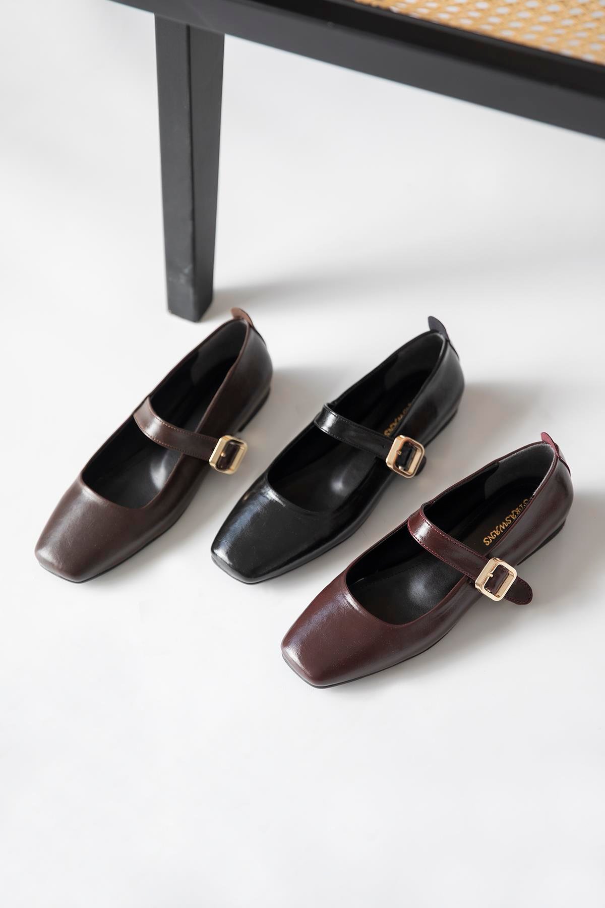 Carlisa Kadın Kemer Detay Kırışık Deri Babet Bordo