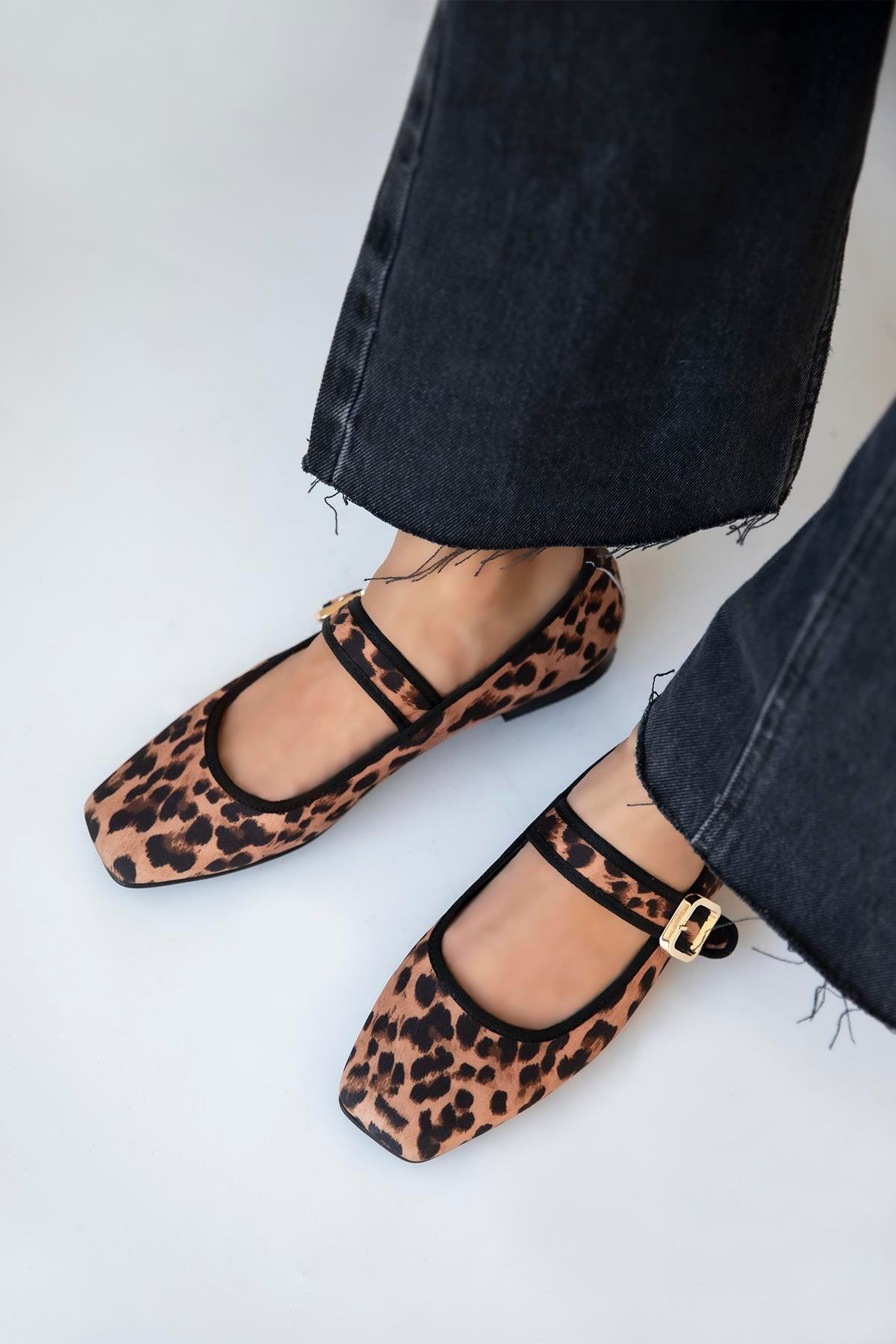 Carlisa Kadın  Kemer  Detay  Kumaş Babet Leopar