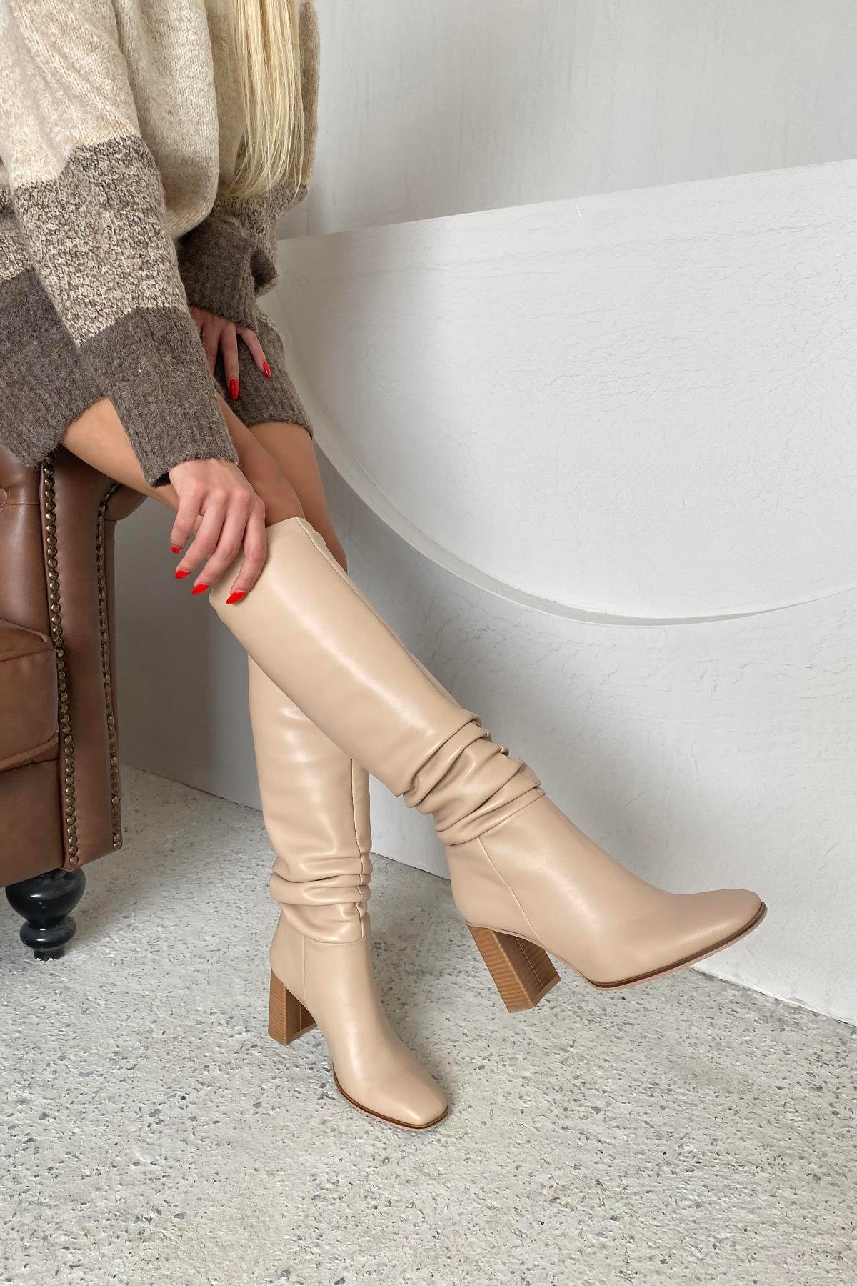 Clara  Kadın Küt  Burun  Körüklü   Deri  Çizme Ten