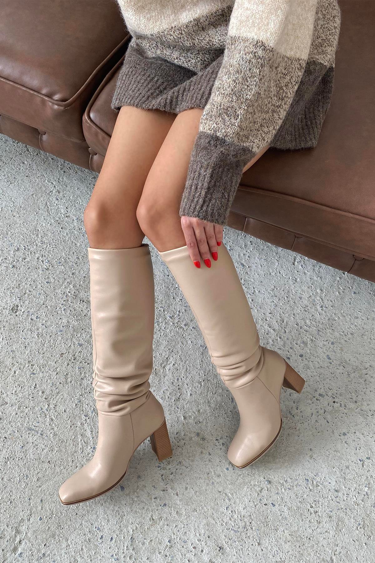 Clara  Kadın Küt  Burun  Körüklü   Deri  Çizme Ten