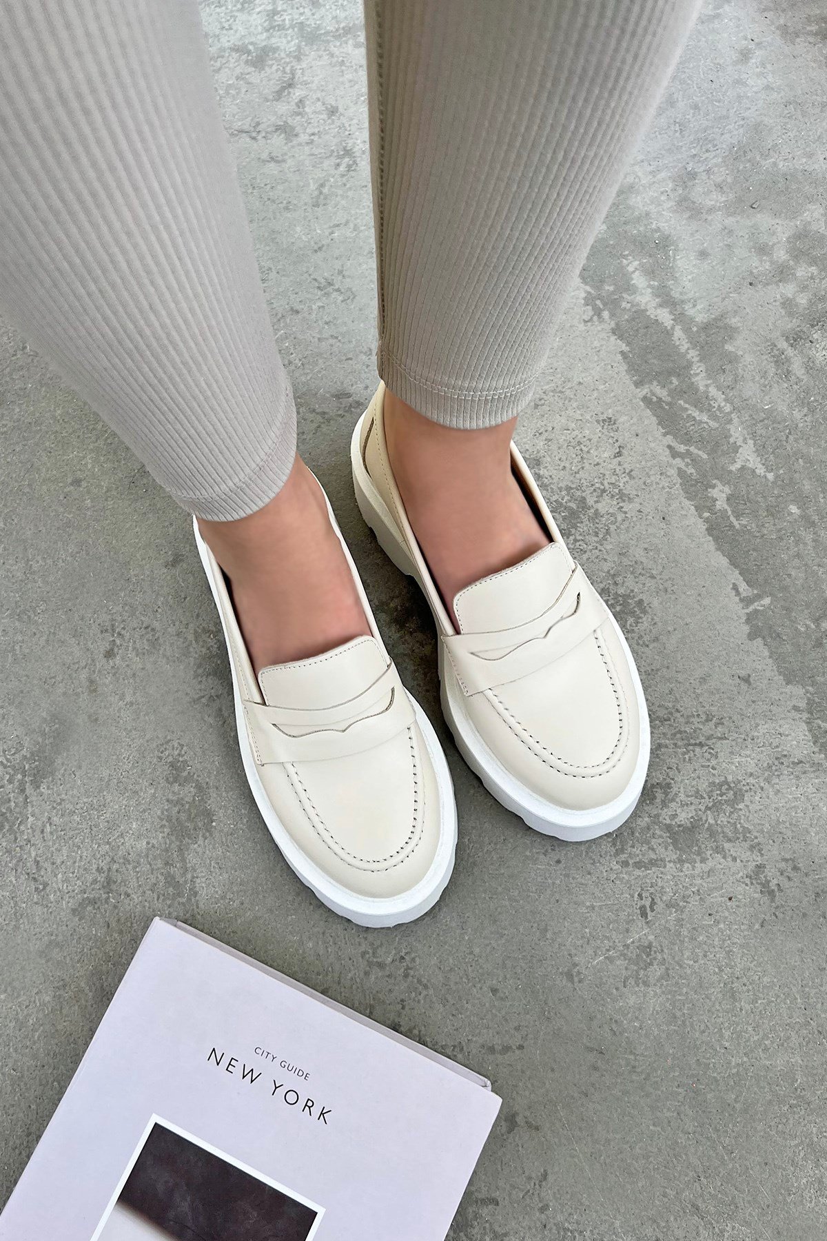 Doss  Kadın İçi Dışı  Hakiki Deri  Makosen Ayakkabı Bej