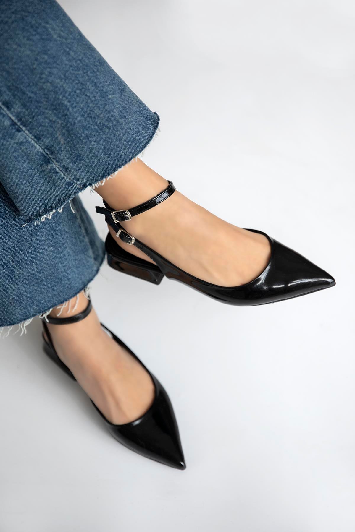 Edel  Kadın  Topuklu  Rugan  Ayakkabı Siyah