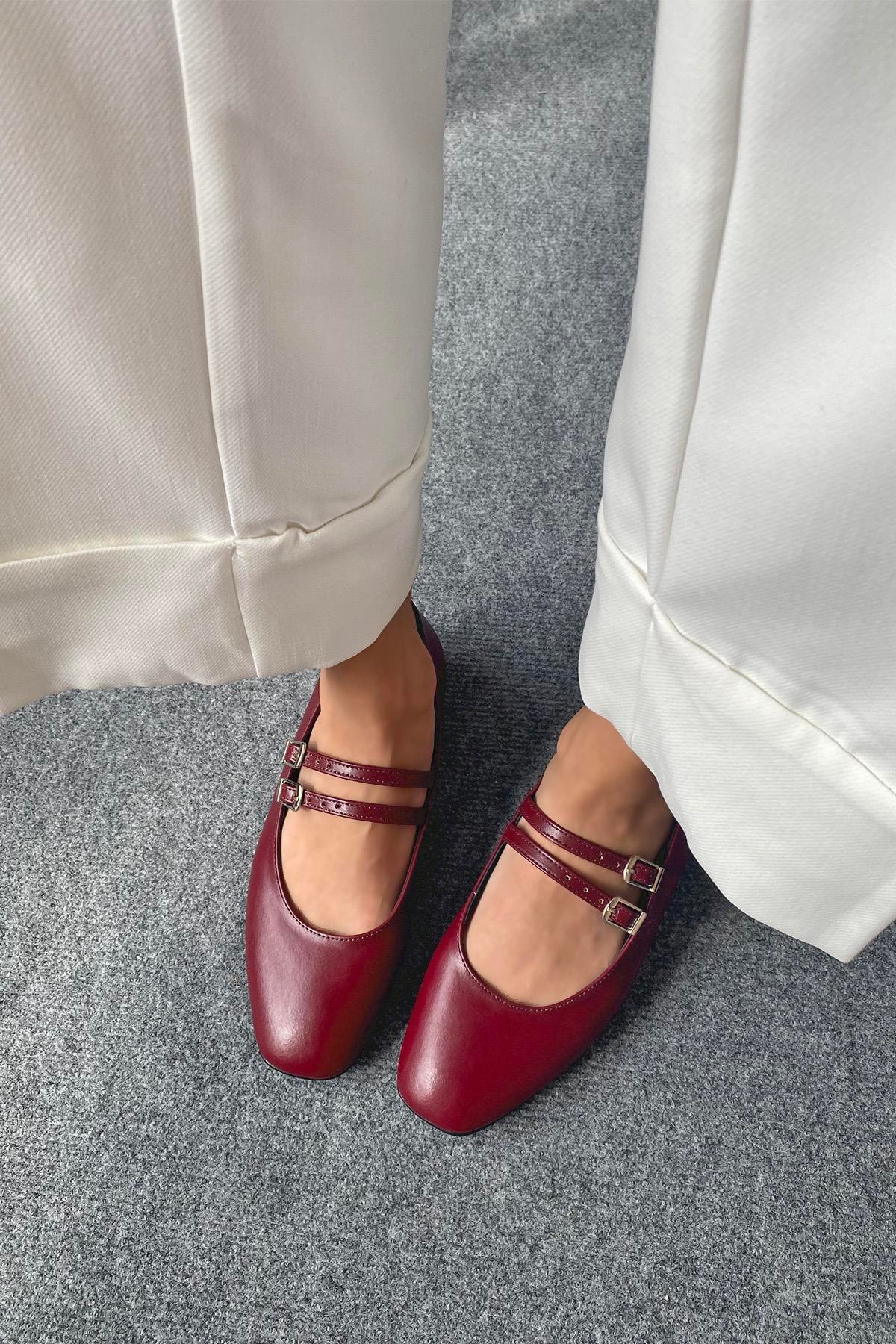 Elvira   Kadın  Kemer  Detay  Deri  Babet Bordo