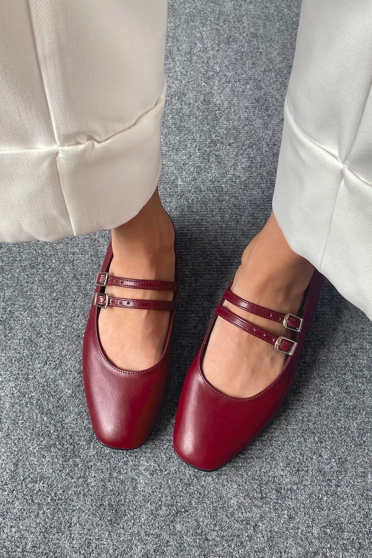 Elvira   Kadın  Kemer  Detay  Deri  Babet Bordo