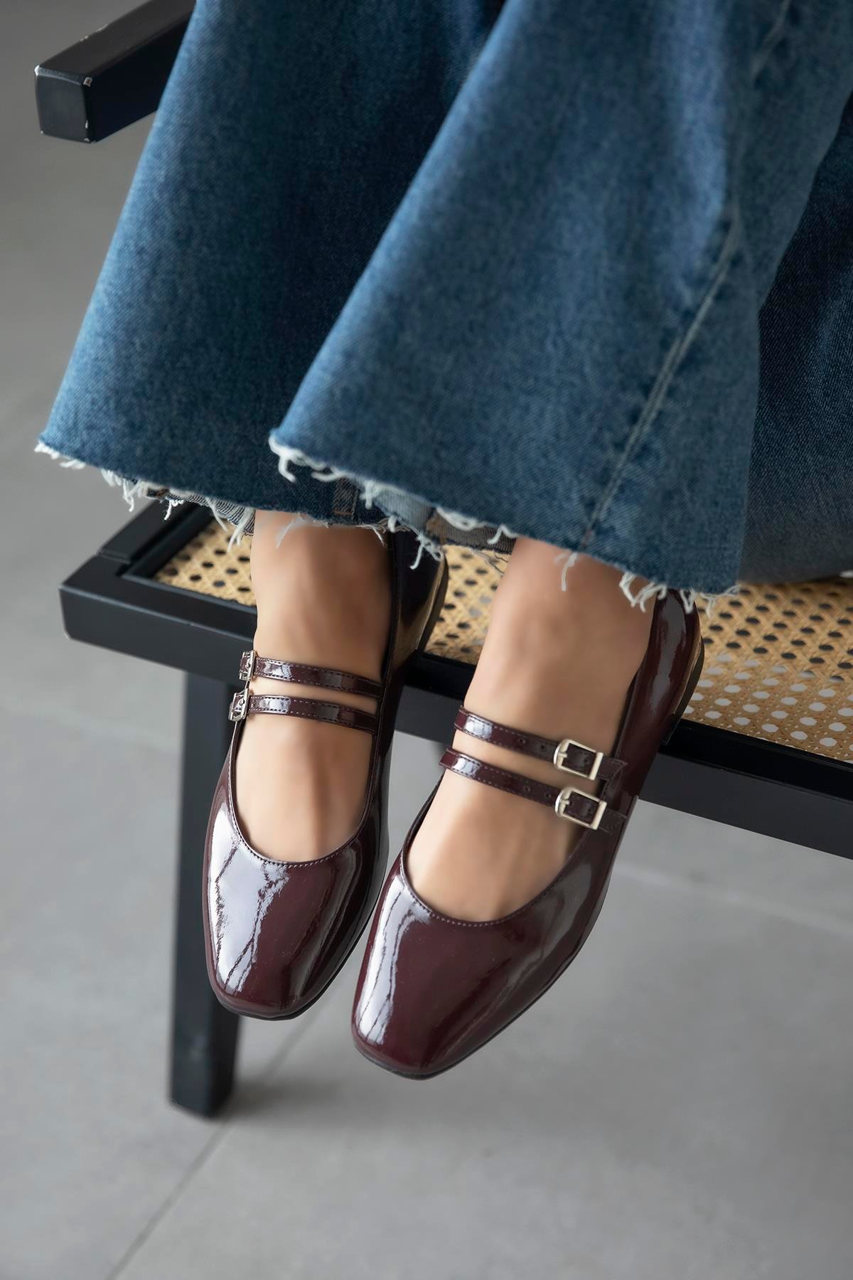 Elvira   Kadın  Kemer  Detay  Rugan  Babet Bordo